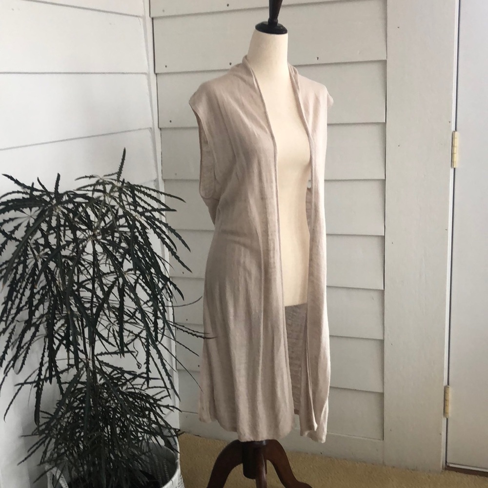 Cynthia Rowley, long light linen vest, size M, beautiful and worn once